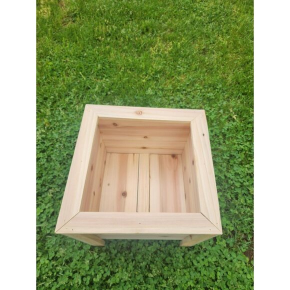 Handcrafted Cedar Wood Planter Box For Indoor/Outdoor Gardening Rustic Design - Picture 3 of 5